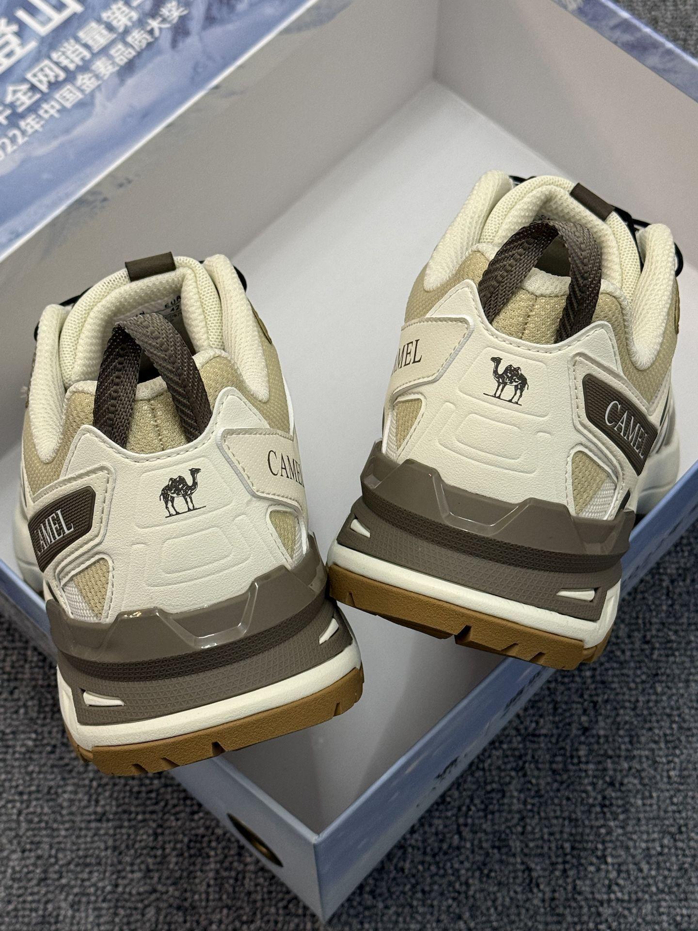 骆驼户外登山鞋!通勤徒步两不误,软底暴走不累脚,百元性价比神鞋!